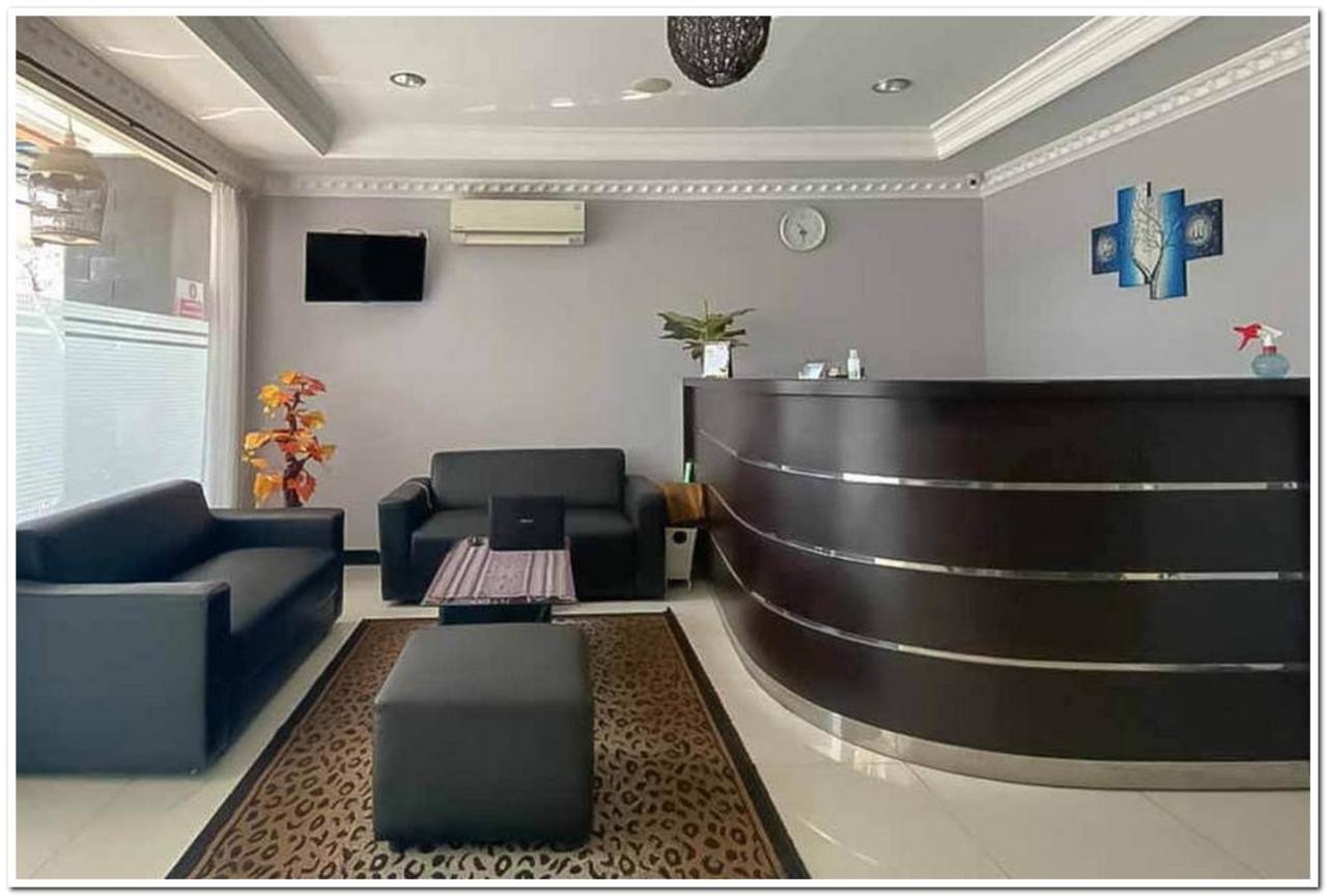 Losmen Family Syariah Bypass Juanda Mitra Reddoorz Brebek Ngoại thất bức ảnh