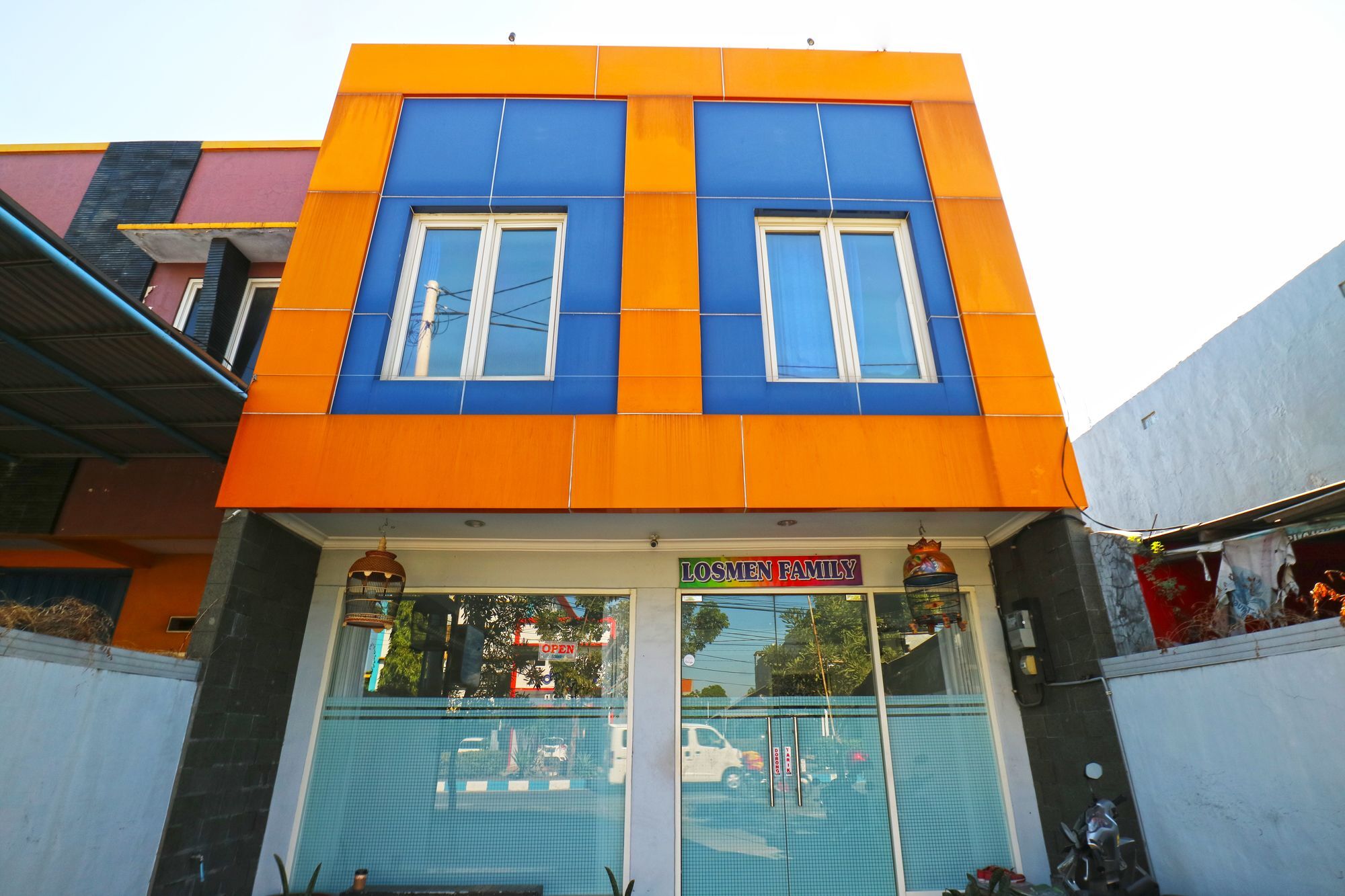 Losmen Family Syariah Bypass Juanda Mitra Reddoorz Brebek Ngoại thất bức ảnh